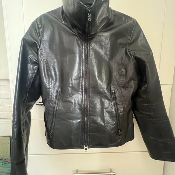MO851 Fitted Black Leather Jacket - Picture 2 of 10